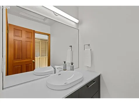 3484 Devonshire Drive Lake Oswego OR 97035