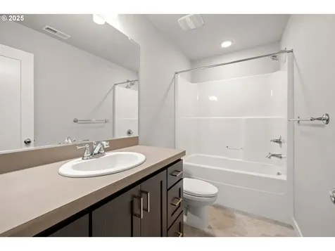 1569 19th Avenue Forest Grove OR 97116