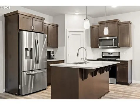 1569 19th Avenue Forest Grove OR 97116