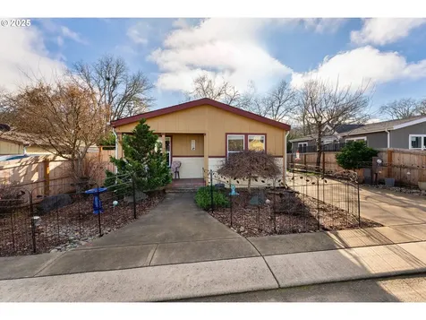 141 Wanda Court Myrtle Creek OR 97457