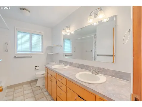 4819 NE 64th Avenue Vancouver WA 98661