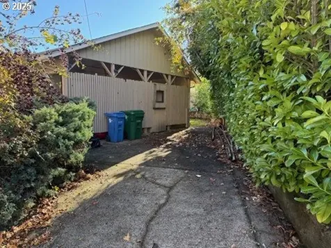 170 E 40th Avenue Eugene OR 97405