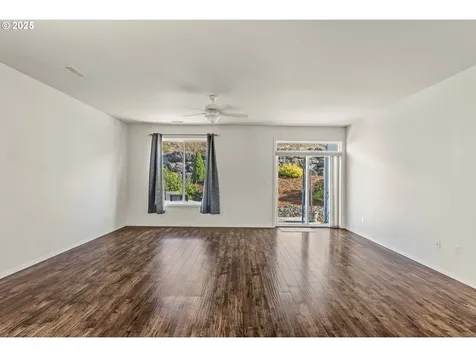 612 Stone View Way Kalama WA 98625