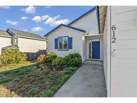 612 Stone View Way Kalama WA 98625