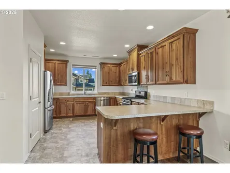 612 Stone View Way Kalama WA 98625