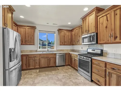 612 Stone View Way Kalama WA 98625