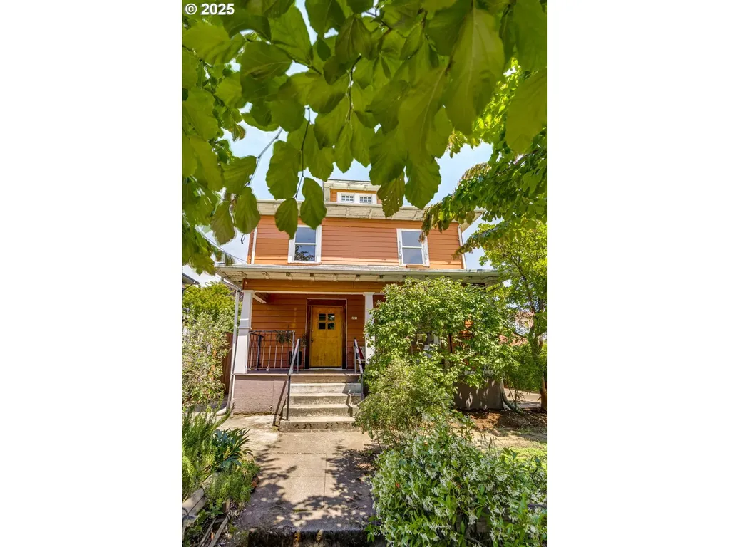 229 N Shaver Street Portland OR 97227