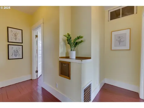 229 N Shaver Street Portland OR 97227