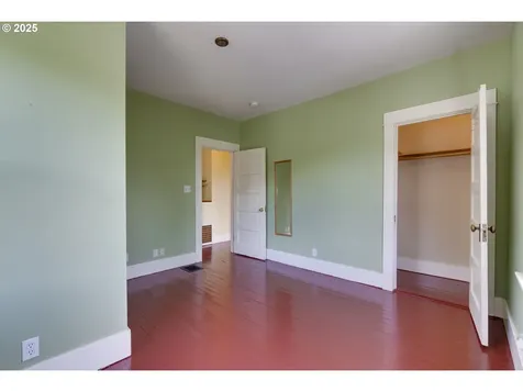 229 N Shaver Street Portland OR 97227