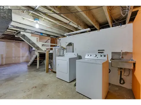 229 N Shaver Street Portland OR 97227