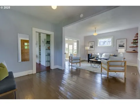 229 N Shaver Street Portland OR 97227