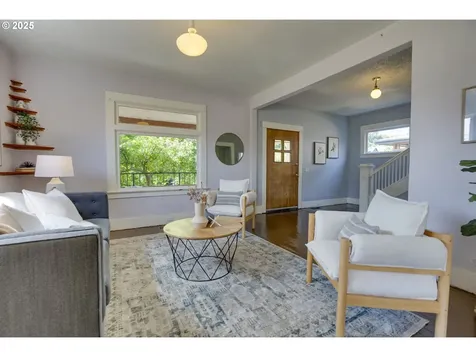 229 N Shaver Street Portland OR 97227