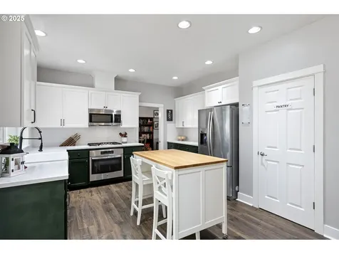 6237 SW Grand Oaks Drive Corvallis OR 97333
