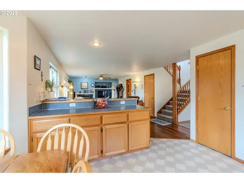 428 SE 11th Circle Troutdale OR 97060