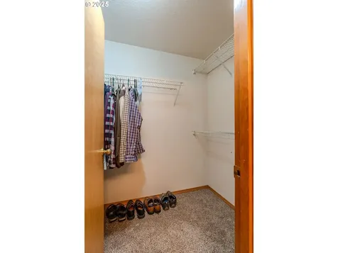 428 SE 11th Circle Troutdale OR 97060
