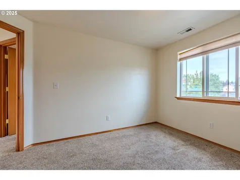 428 SE 11th Circle Troutdale OR 97060