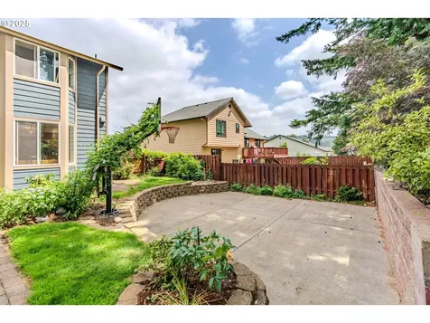 428 SE 11th Circle Troutdale OR 97060