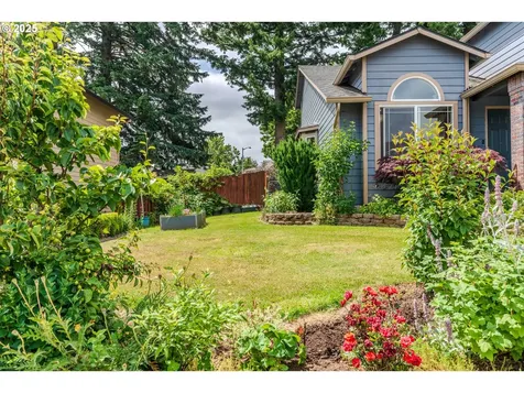 428 SE 11th Circle Troutdale OR 97060