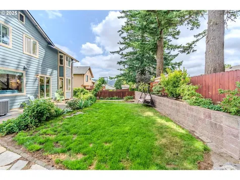 428 SE 11th Circle Troutdale OR 97060