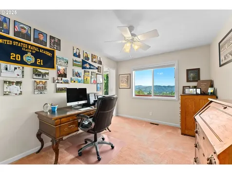 2839 NW Kline Street Roseburg OR 97471