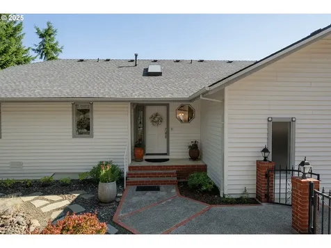 2839 NW Kline Street Roseburg OR 97471