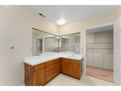 2839 NW Kline Street Roseburg OR 97471