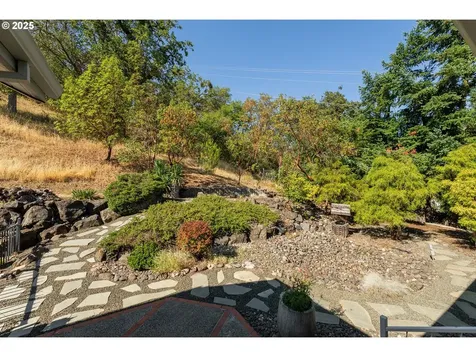 2839 NW Kline Street Roseburg OR 97471