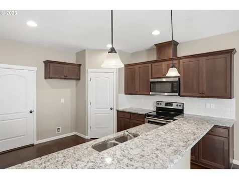 2630 NE 131st Avenue Vancouver WA 98684