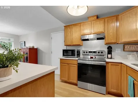 1435 W Harrison Avenue Cottage Grove OR 97424