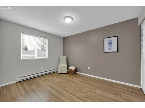 1435 W Harrison Avenue Cottage Grove OR 97424