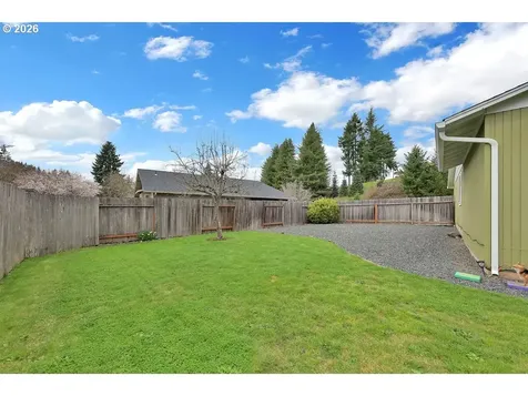 1435 W Harrison Avenue Cottage Grove OR 97424