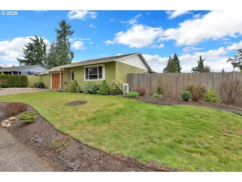 1435 W Harrison Avenue Cottage Grove OR 97424