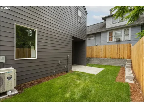 2918 SE Francis Street Portland OR 97202