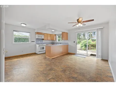 15182 Henrici Road Oregon City OR 97045