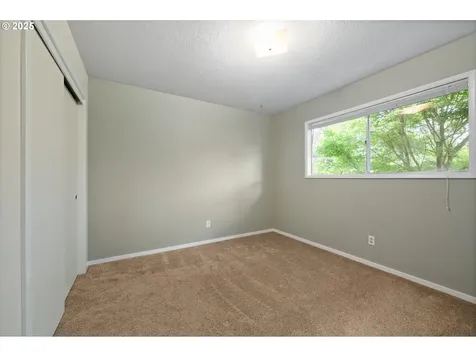 15182 Henrici Road Oregon City OR 97045