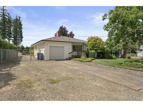 15182 Henrici Road Oregon City OR 97045