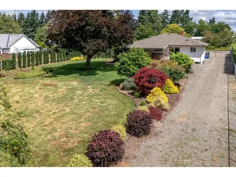 15182 Henrici Road Oregon City OR 97045