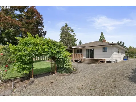 15182 Henrici Road Oregon City OR 97045