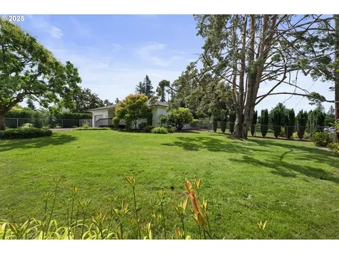 15182 Henrici Road Oregon City OR 97045