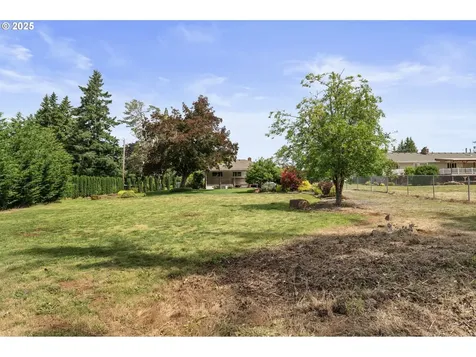 15182 Henrici Road Oregon City OR 97045