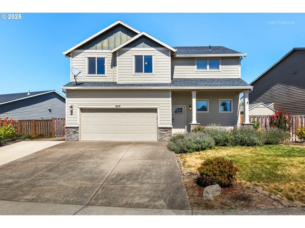 843 Julie Lane Molalla OR 97038