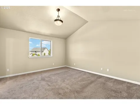 843 Julie Lane Molalla OR 97038