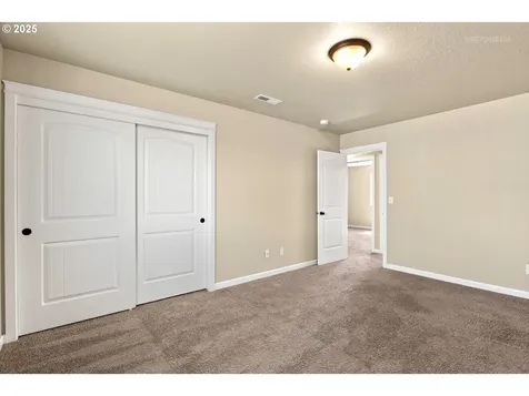 843 Julie Lane Molalla OR 97038