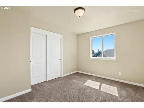 843 Julie Lane Molalla OR 97038