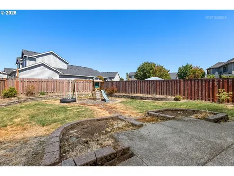 843 Julie Lane Molalla OR 97038