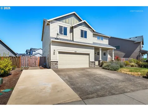 843 Julie Lane Molalla OR 97038
