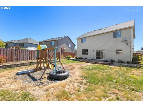 843 Julie Lane Molalla OR 97038
