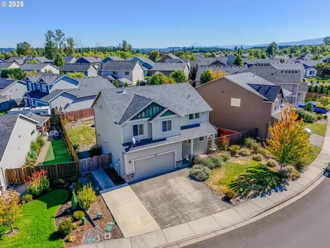 843 Julie Lane Molalla OR 97038