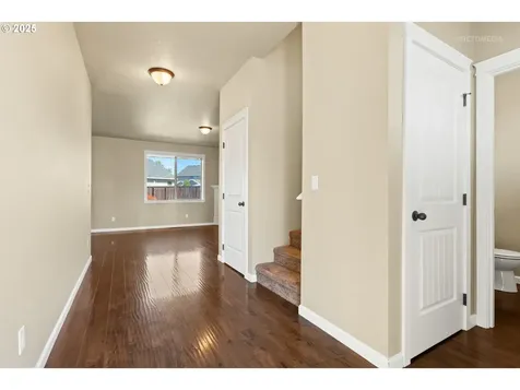 843 Julie Lane Molalla OR 97038