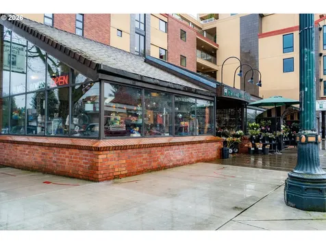 723 NE Tillamook Street Portland OR 97212